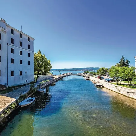 Beautiful Apartment In Crikvenica With Kitchen