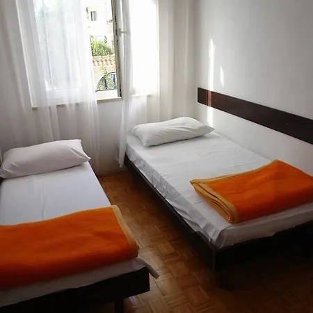 Apartment Beach Front Apartment In Crikvenica *