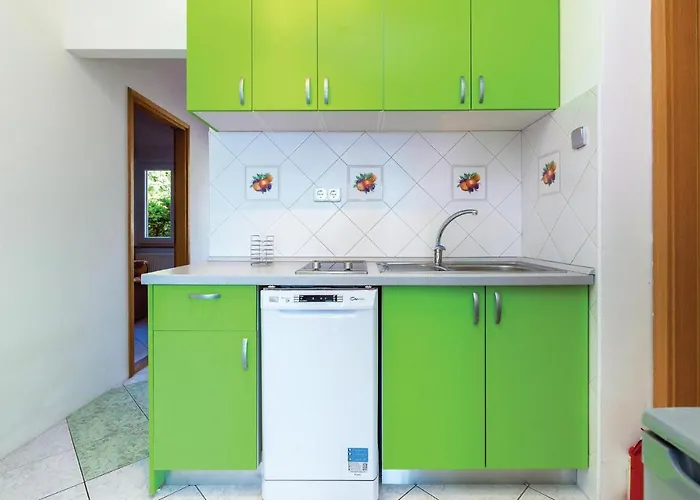 Апартаменты 2 Bedroom Cozy Apartment In Crikvenica *