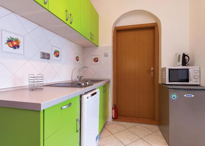 Апартаменты 2 Bedroom Cozy Apartment In Crikvenica *