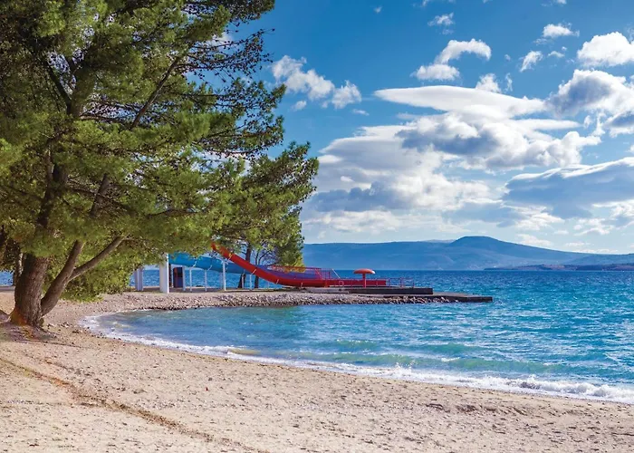 Апартаменты 2 Bedroom Cozy Apartment In Crikvenica